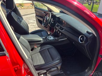 Alfa Romeo Stelvio 2.2 JTDm - 11