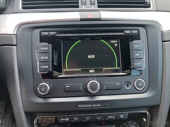 ŠKODA SUPERB-ORIGINÁL NAVIGACE AMUNDSEN+DAB-VČETNĚ BT - 11