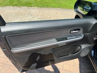 Suzuki Grand Vitara 2.4i Tažné Uzávěrka Výhřev sedadel - 11