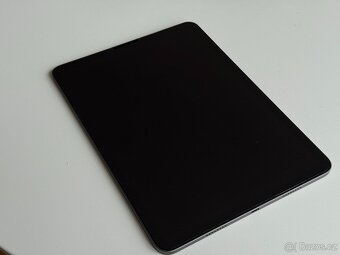 Apple iPad Pro 11" (2021, M1, 128GB) + Klávesnice + Pencil - 11