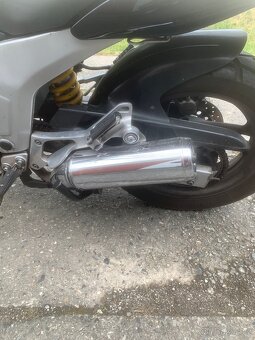 Yamaha TDM850 - 11