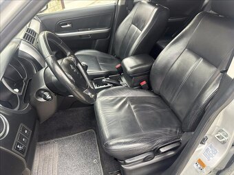 Suzuki Grand Vitara 2.0 103kW 2006 142422km 4x4 bez koroze - 11