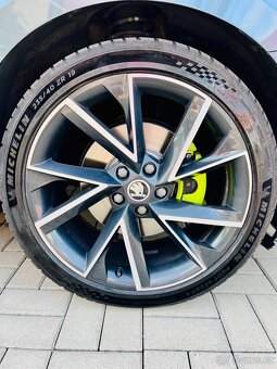 Prodám Škoda Superb 2.0Tdi 110kw - 11