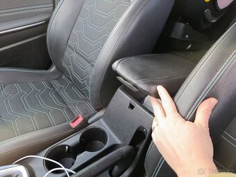 Kia Ceed SW Edice 30 - 11