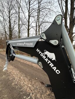 Čelní nakladač na traktor HYDRATRAC 1600 - 11