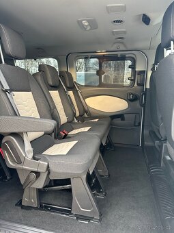 Custom Tourneo 12/2016 L2 Titanium 8míst 170k ČR 1.maj - 11