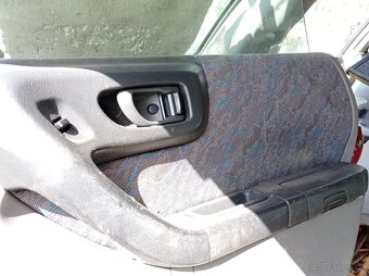 Subaru Forester SF - karoserie a dveře - 11