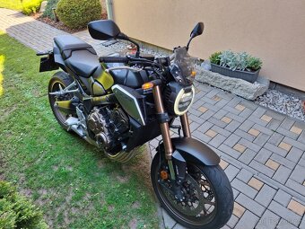 Honda CB 650R - 11