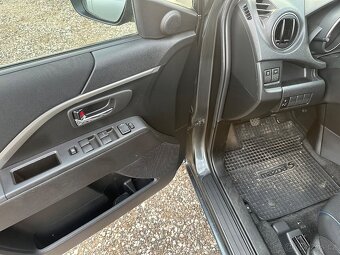 MAZDA 5-2.0I-110KW-7MIST-TOP STAV - 11