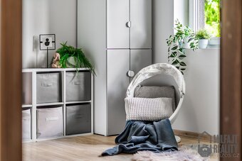 Prodej dvougeneračního domu 4+kk, 2+kk, zahrada 1.500 m2 , M - 11