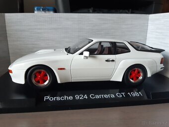 Volha, Citroën, Porsche Ford a Saab   1:18  MCG - 11