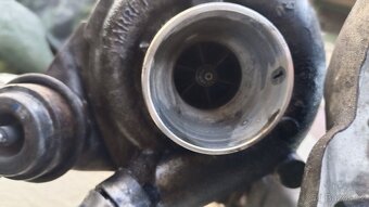 Dily z motoru Renault Trafic II 2.0dci 84kw 115ps 215tis - 11