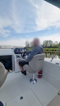 Kajutová loď Quicksilver 455 Cabin - 11
