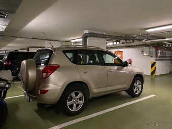 Toyota RaV, 2.0 VTT-i - 11
