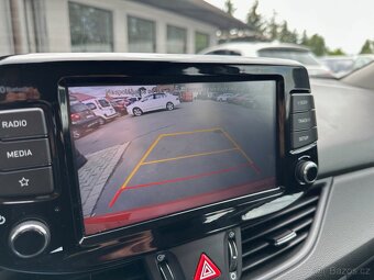 Hyundai i30 1.5i 81 KW - CZ - - 11