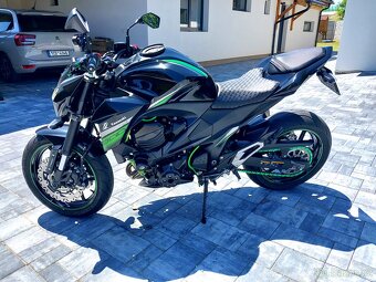 Kawasaki Z800 - 11