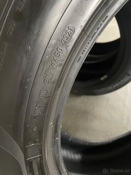 285/45/21 85% letní pneu Pirelli Pzero - 11