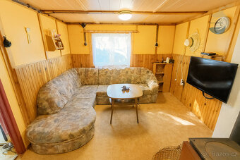 Chata u Hracholuské přehrady s možností trvalého bydlení - 11