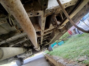 Ford tranzit 2.4 - 11