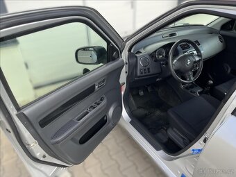 Suzuki Swift 1,3 GLX  4x4 (2010) - 11