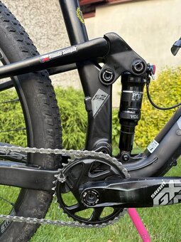 Kross Earth 4.0 vel. M - 11
