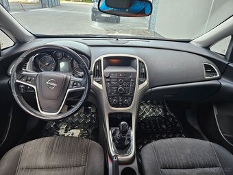 Opel Astra Hatchback 1.7 cdti r.v 2011 prav.servis nová STK - 11