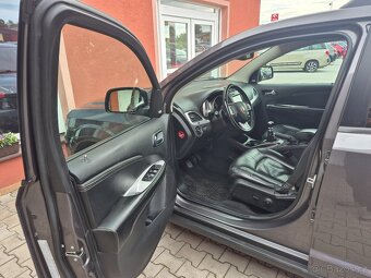 Fiat Freemont 2.0 Multijet Black Code 125kW - 11