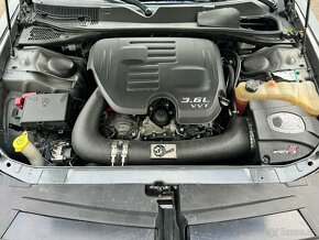 Dodge Challenger 3.6 V6 2019, serviska, kůže - 11