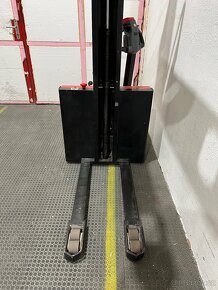 Vysokozdvižný vozík elektrický 10MM 2050mm - 11