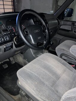 Opel Monterey 3.5 V6 benzín manuál - 11