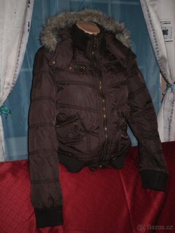 #zimni bunda# s kapucí# s kozesinou#prosivana - 11
