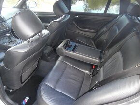 BMW E46 330i 170Kw M paket 2 Touring-top stav - 11