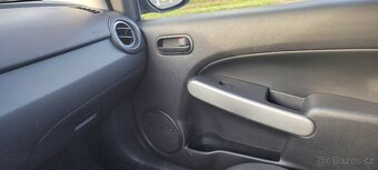 Mazda 2 - 11