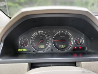 Volvo xc90 2.4d 120kw manuál - 11
