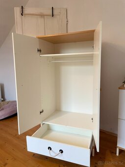 1 x šatní skříň + 3 x skříňka do dětského pokoje - 11