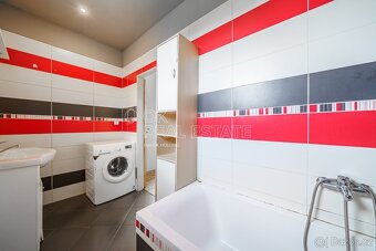 Prodej bytu 2+kk, 44 m2 - Karlovy Vary - Dvory, ev.č. 00750 - 11