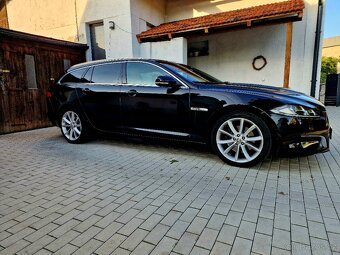Jaguar XF Sportbrake - 11