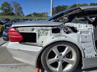 Mercedes-Benz SL 600, V12, částečně rozkraden - 11