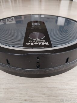 Robotický vysavač Miele Scout RX1 - 11