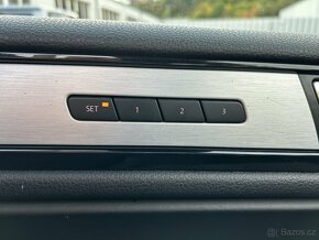 VW Touareg 3.0TDI 245k, serviska, 155tkm - 11