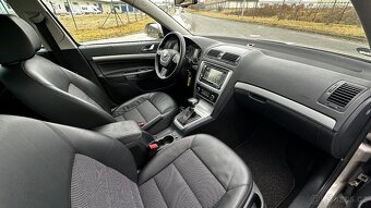ŠKODA OCTAVIA 2.0 TDI DSG - 11