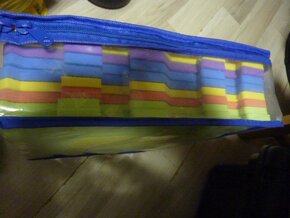 HRAČKY,POSTAVY PRAVĚCÍ DINOSAUŘI,ZVÍŘATA Z DNEŠNÍ DOBY, ATD. - 11