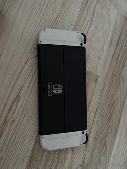 Nintendo switch oled - 11