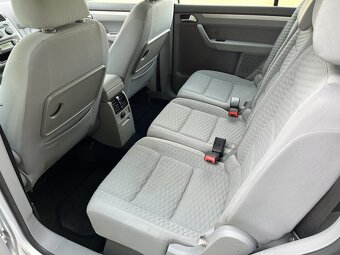 Volkswagen Touran 1.4tsi 103KW, naj. 132 tis km, 7 mist - 11