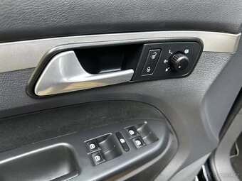Volkswagen Touran 1.4 TSI 103kW Freestyle Navi Xenony Tažné - 11