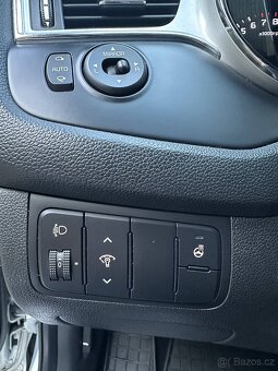 Kia Ceed SW 1.6GDI 99kw nové z ČR - 11