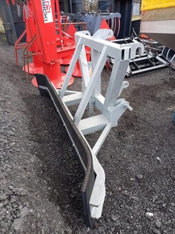 Čelní nakladač MT - 11