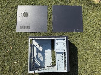 Staré ATX skříně - 11