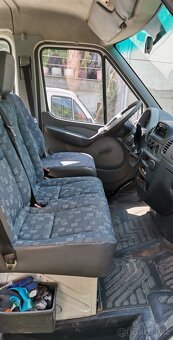 Vymenim Mercedes sprinter 2.2 CDI 60kw osobne auto 9 miestne - 11