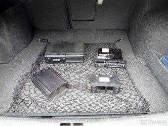 Audi A4 2.6 6V Benzin - 11